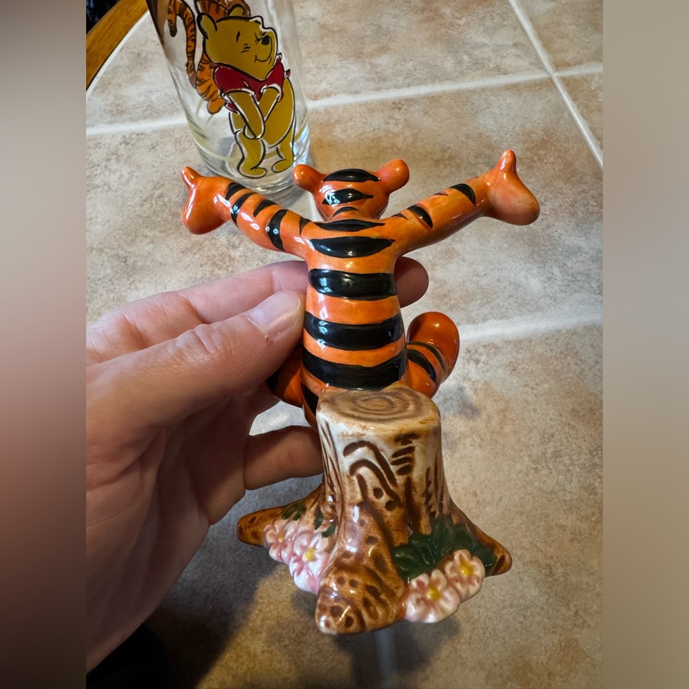 Disney Bundle🍯 - Picture 7 of 11